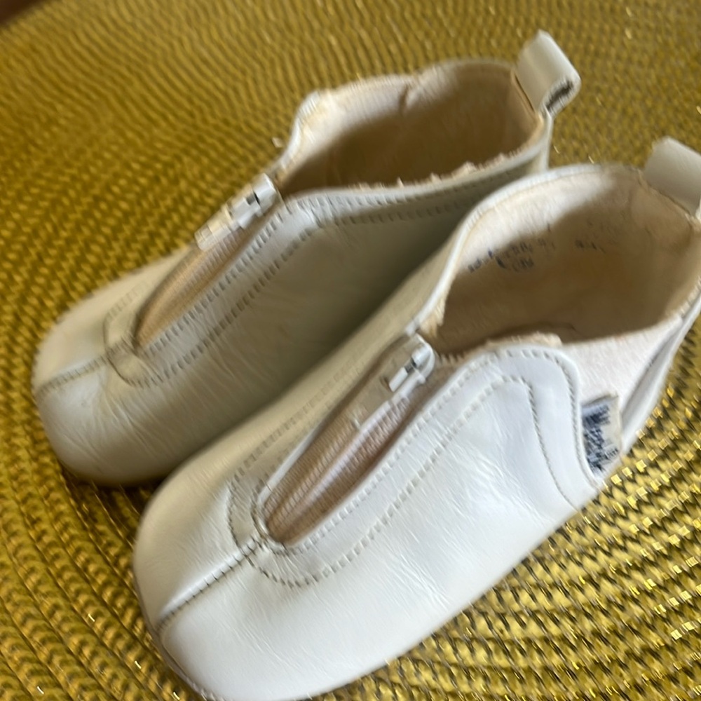 White Enfant Weeboks
